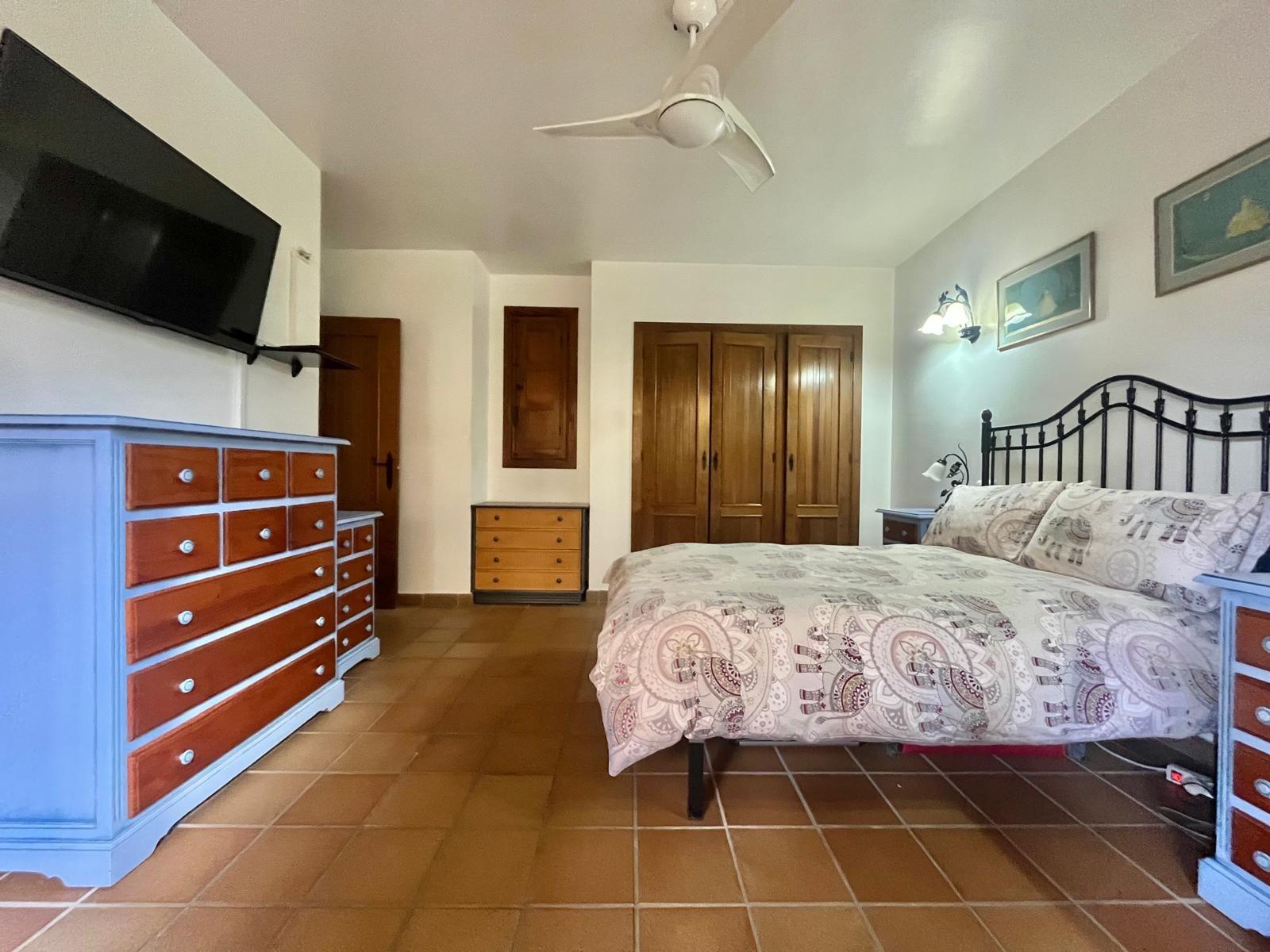Master bedroom in bungalow for sale in Torrevieja