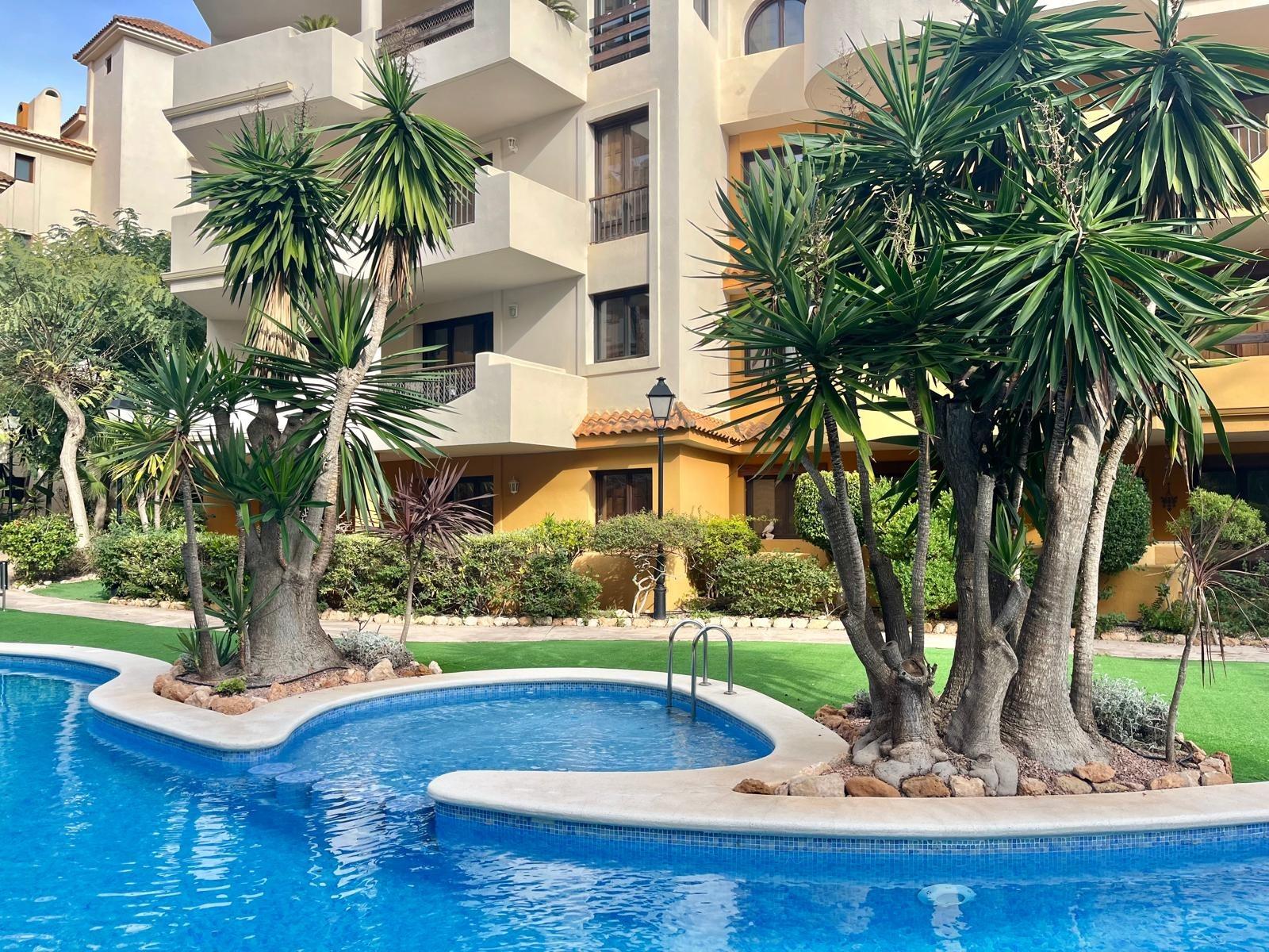 Elegant bungalow i Torrevieja med terrass