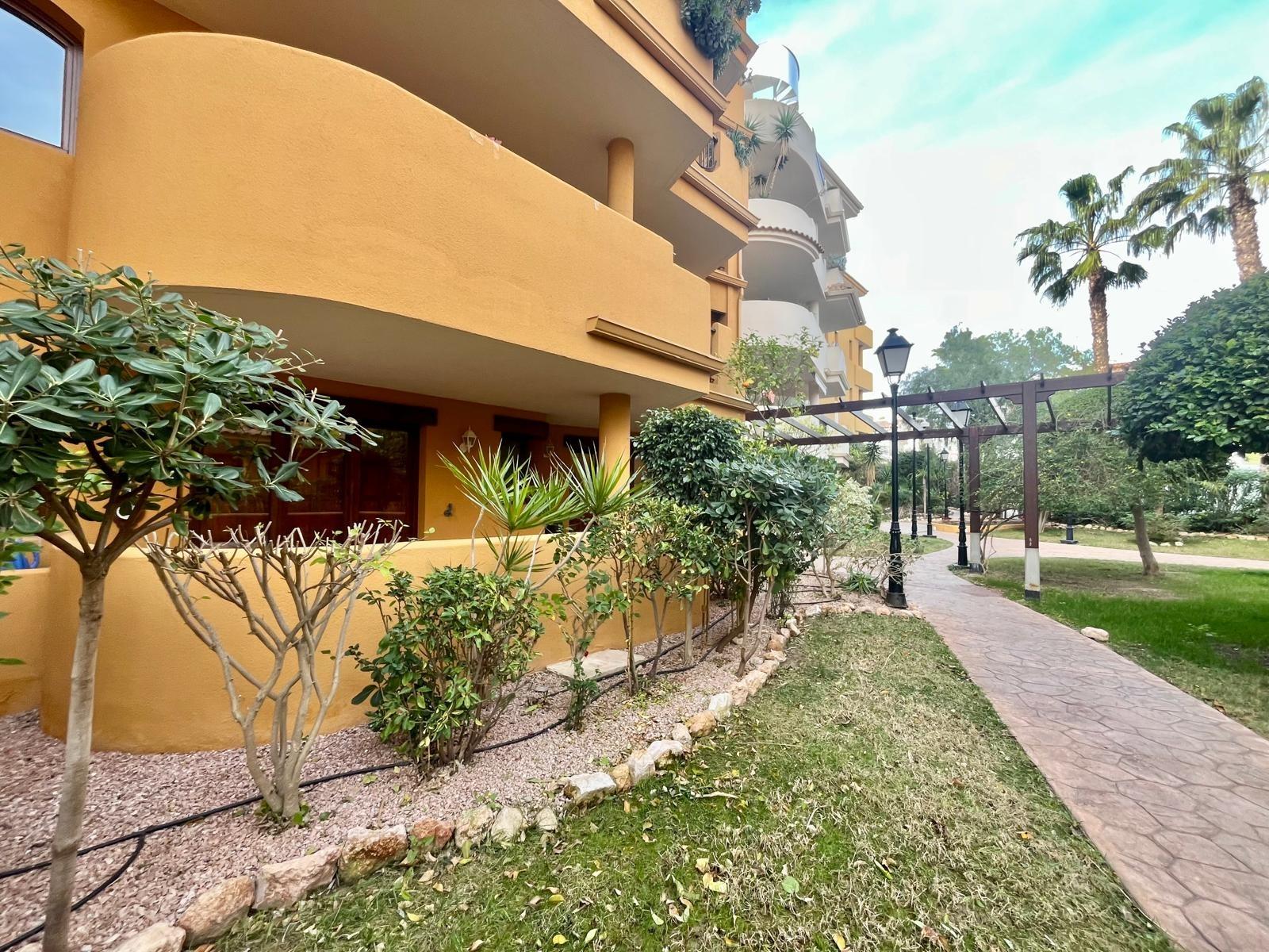 Garden in bungalow for sale in Torrevieja