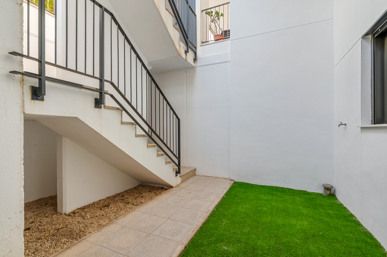 Master bedroom in apartment for sale in Campoamor