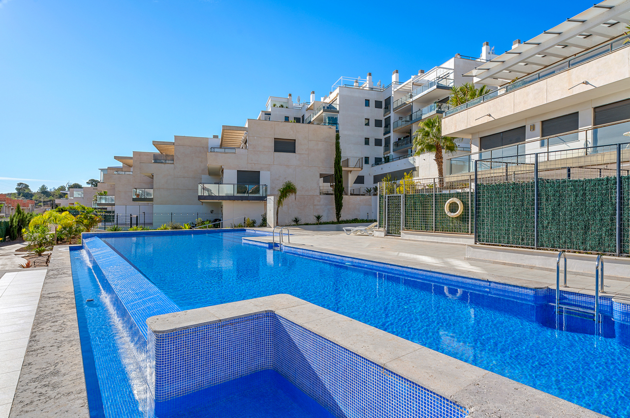 Garden in apartment for sale in Campoamor