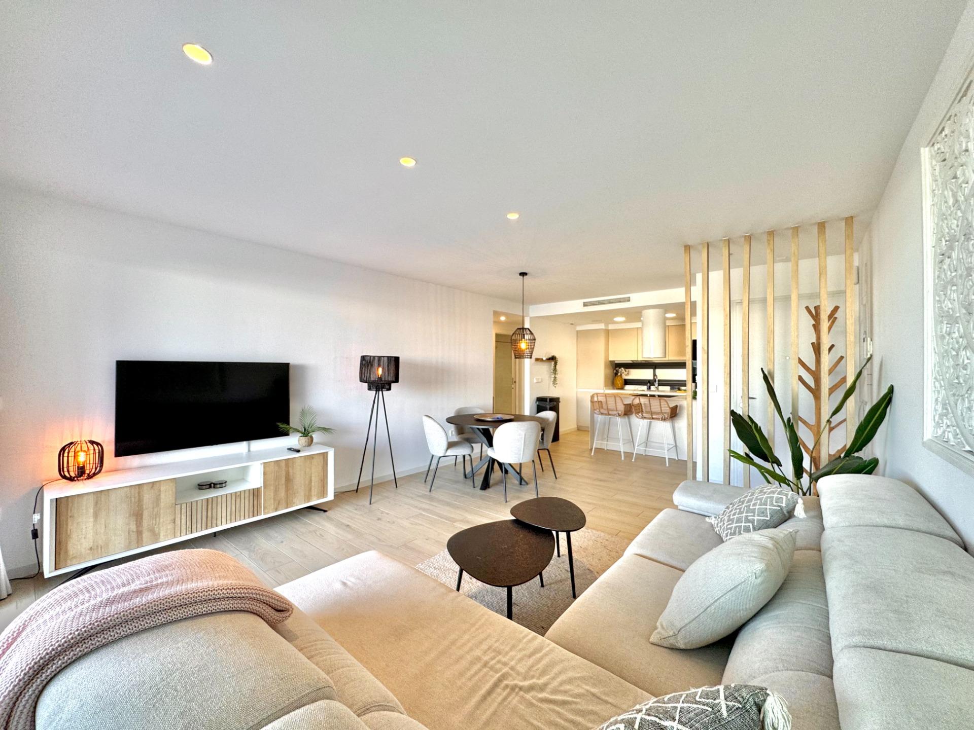 Living room in apartment for sale in Los Alcazares