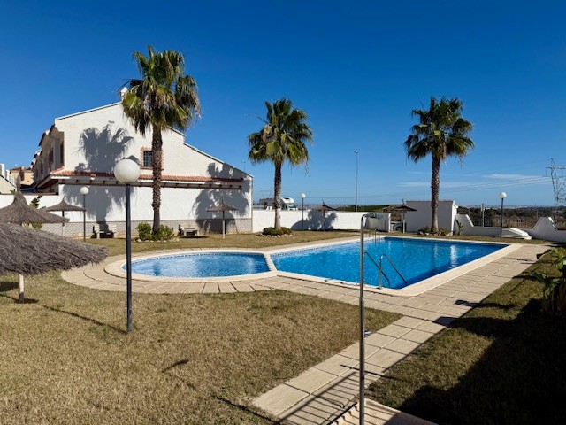 Bedrooms: 3, Bathrooms: 3, Town House in San Miguel de Salinas, Alicante, Spain