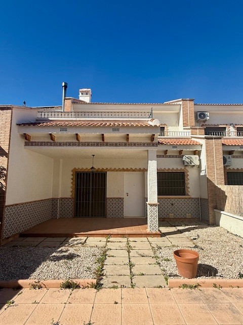 Bedrooms: 3, Bathrooms: 3, Town House in San Miguel de Salinas, Alicante, Spain