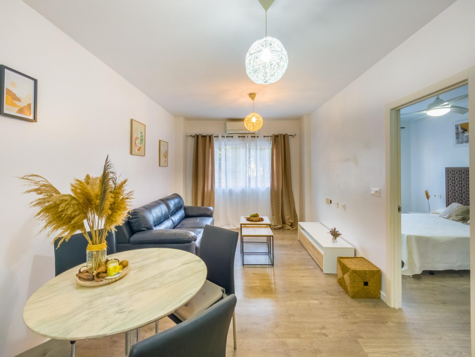 Introducing this bright and functional apartment in excellent condition, located in Torrevieja—just