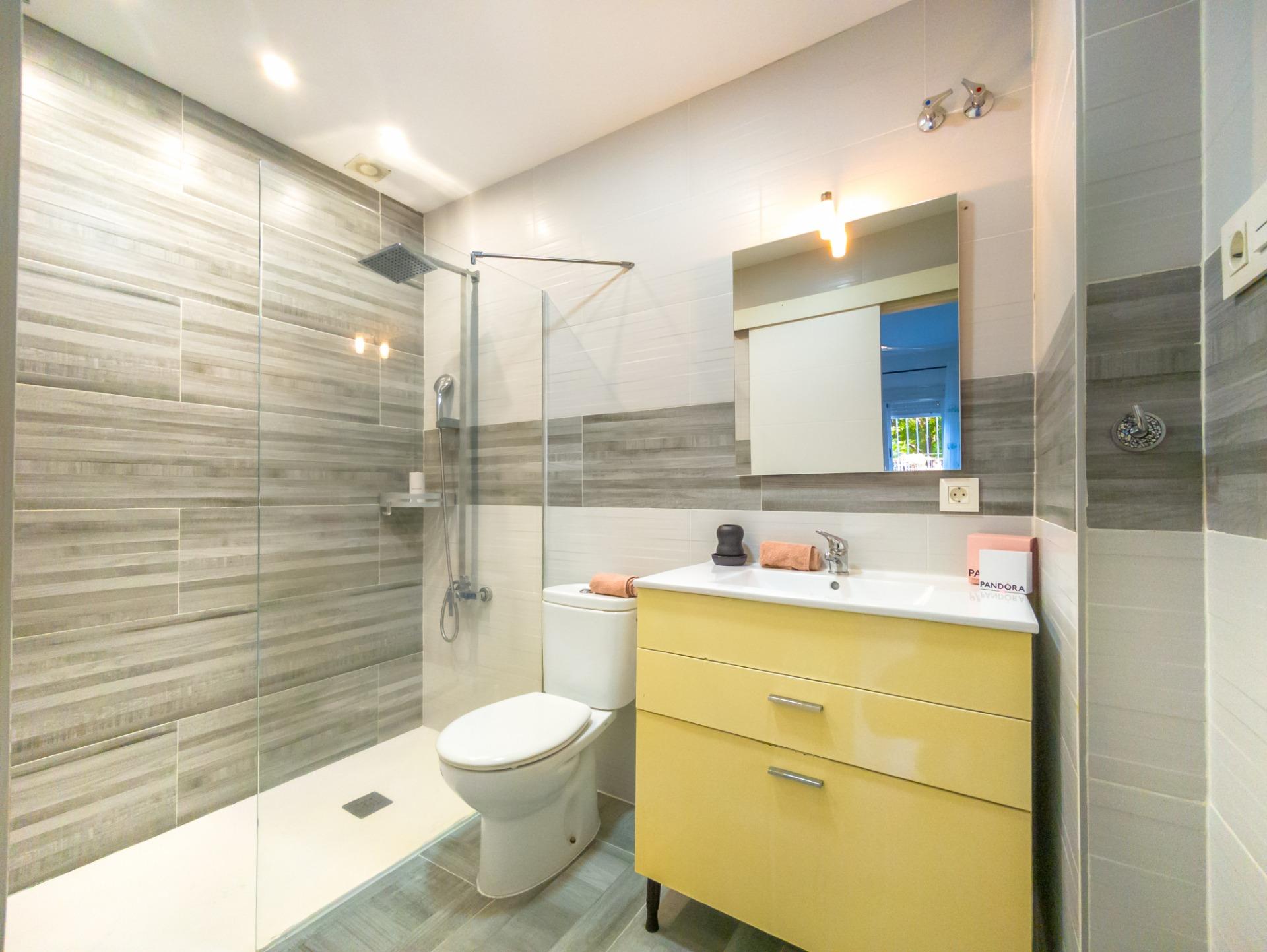 Bathroom in apartment for sale in Torrevieja