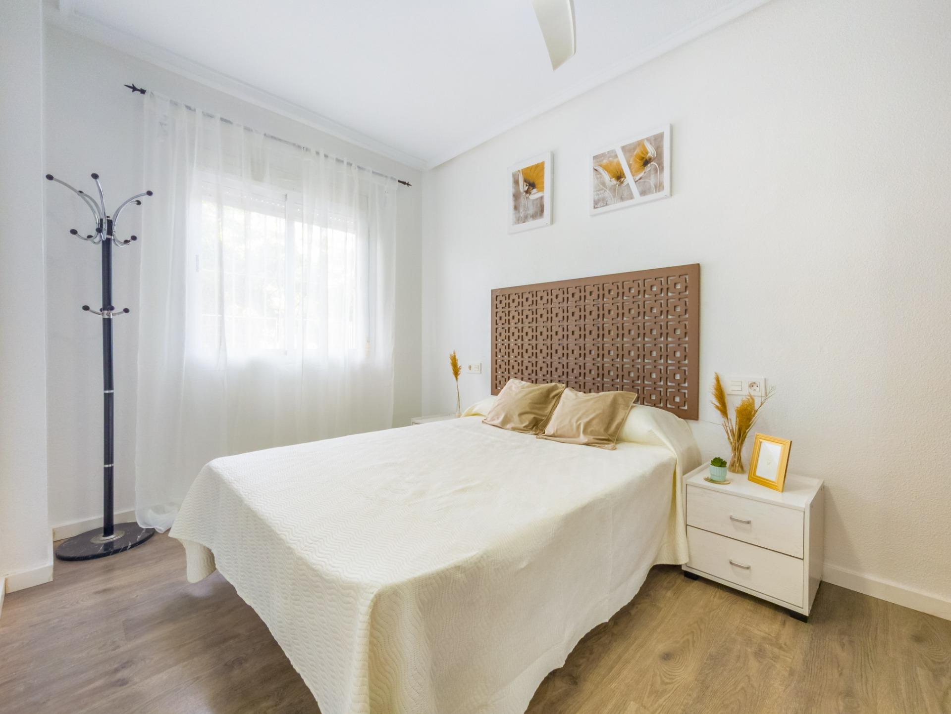 Garden in apartment for sale in Torrevieja