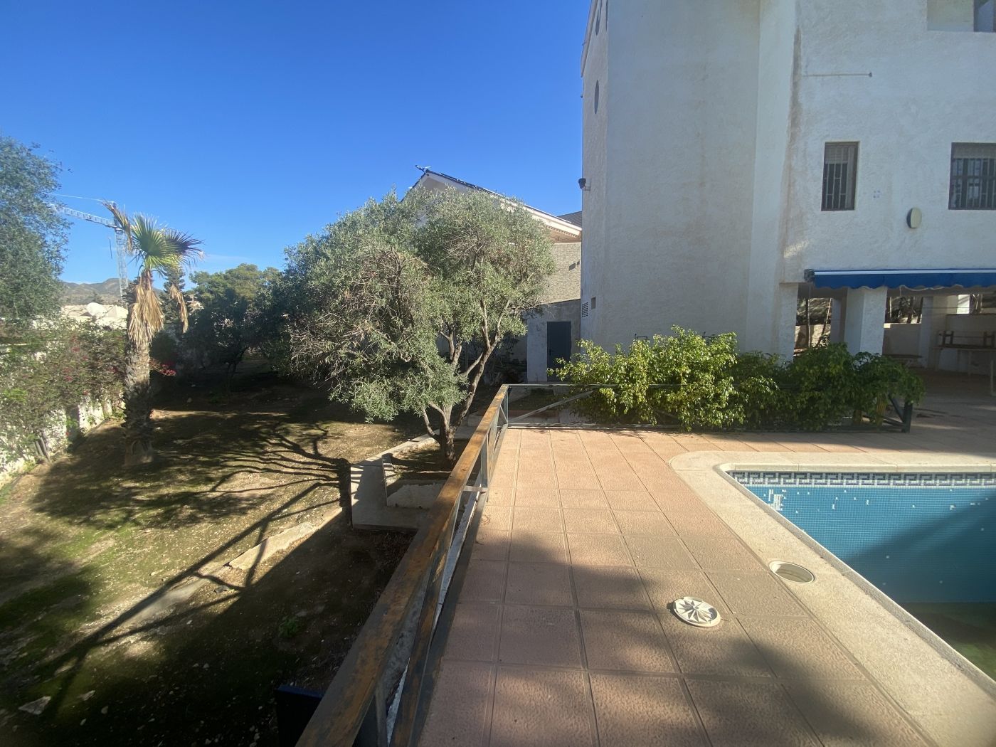 Pool area in villa for sale in Cartagena