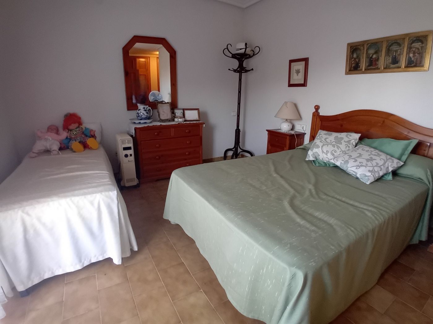 Garden in villa for sale in Cartagena