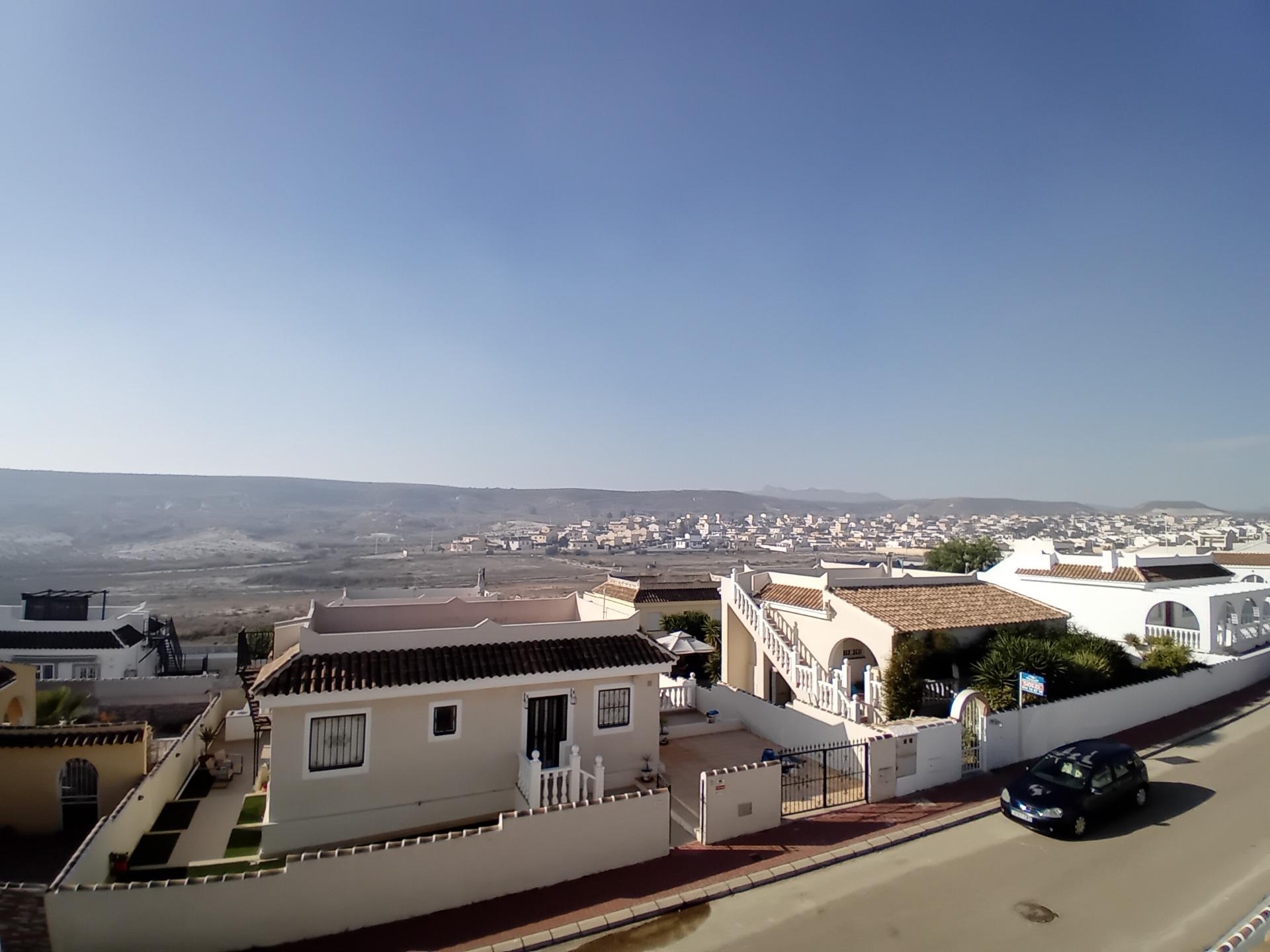 Garden in villa for sale in Mazarron