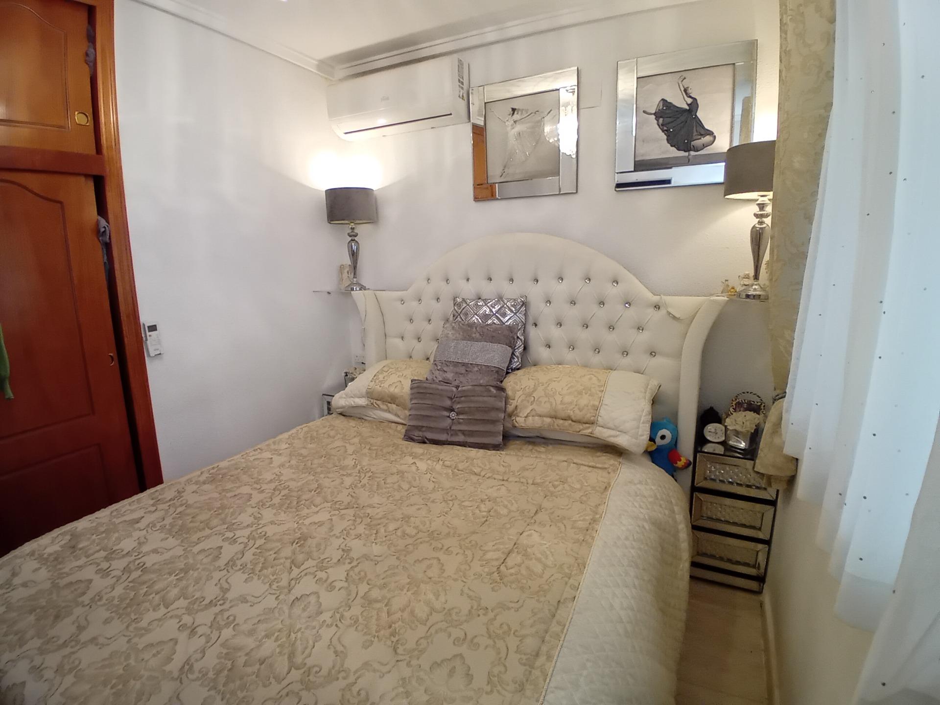 Bathroom in villa for sale in Mazarron