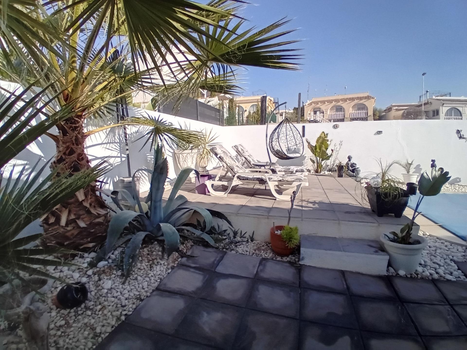 Bedroom in villa for sale in Mazarron