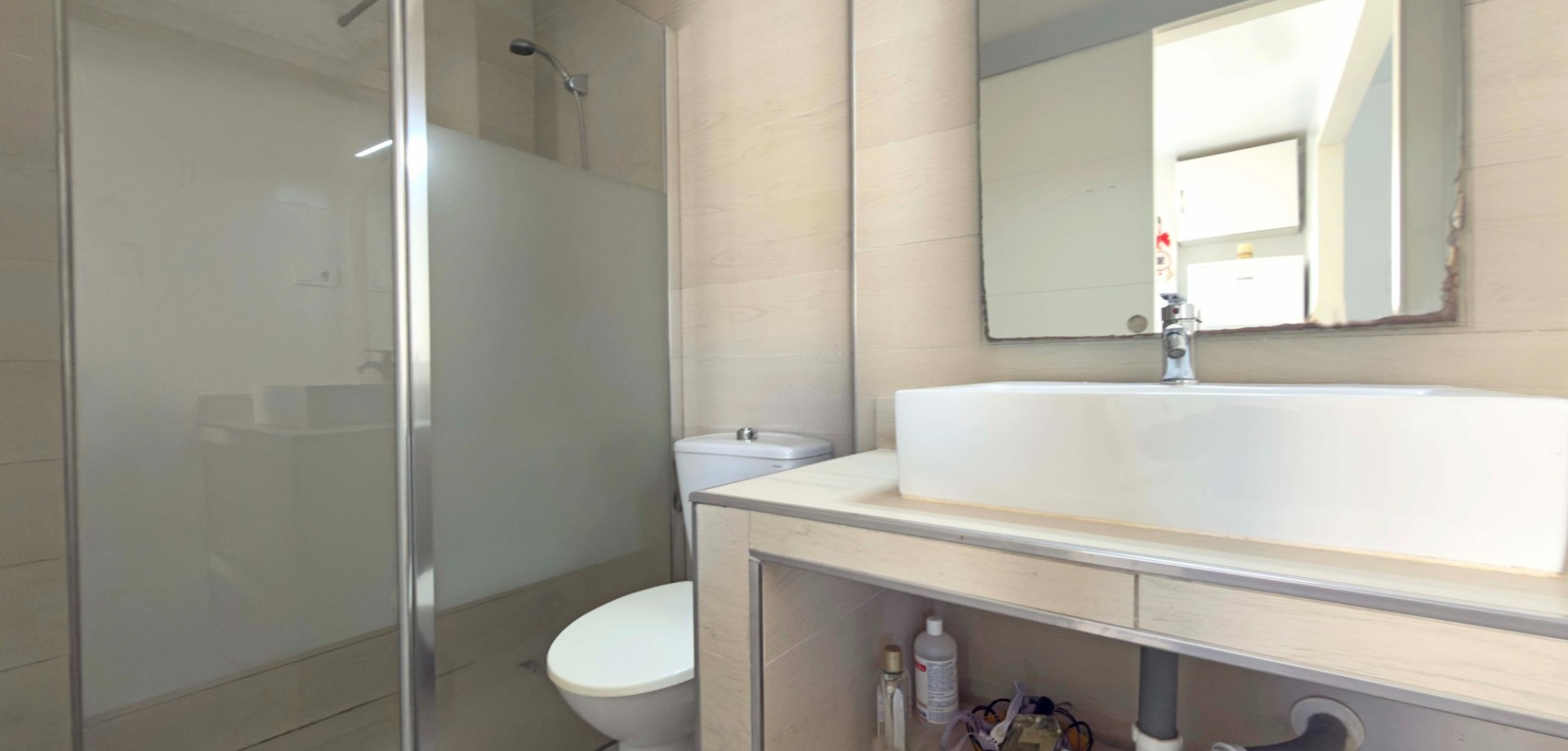 Terrace in apartment for sale in Torrevieja
