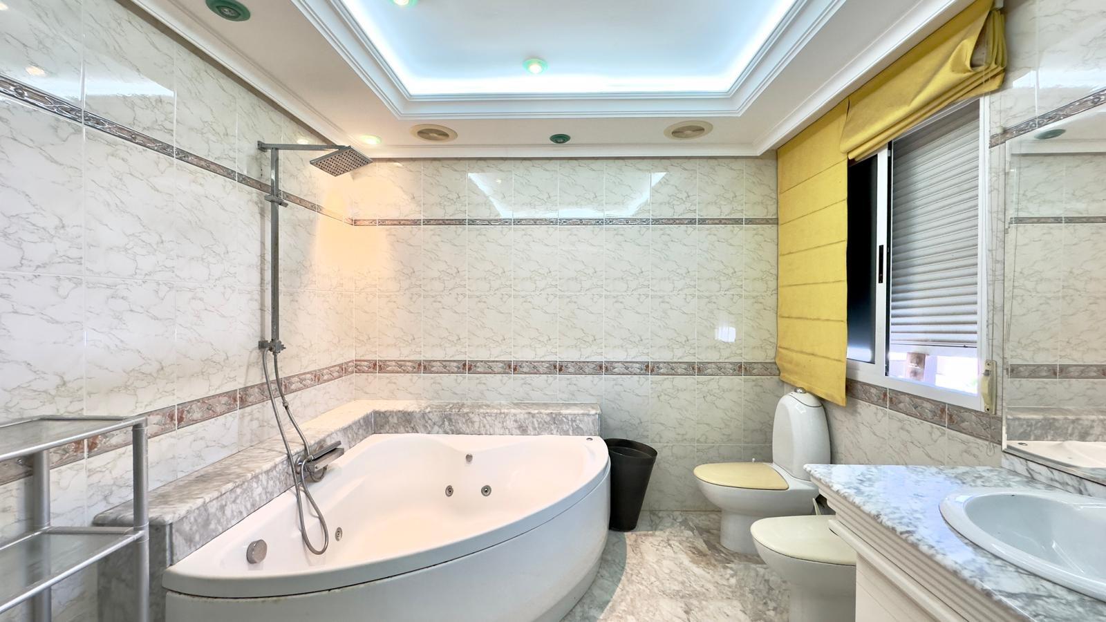 Terrace in penthouse for sale in Torrevieja
