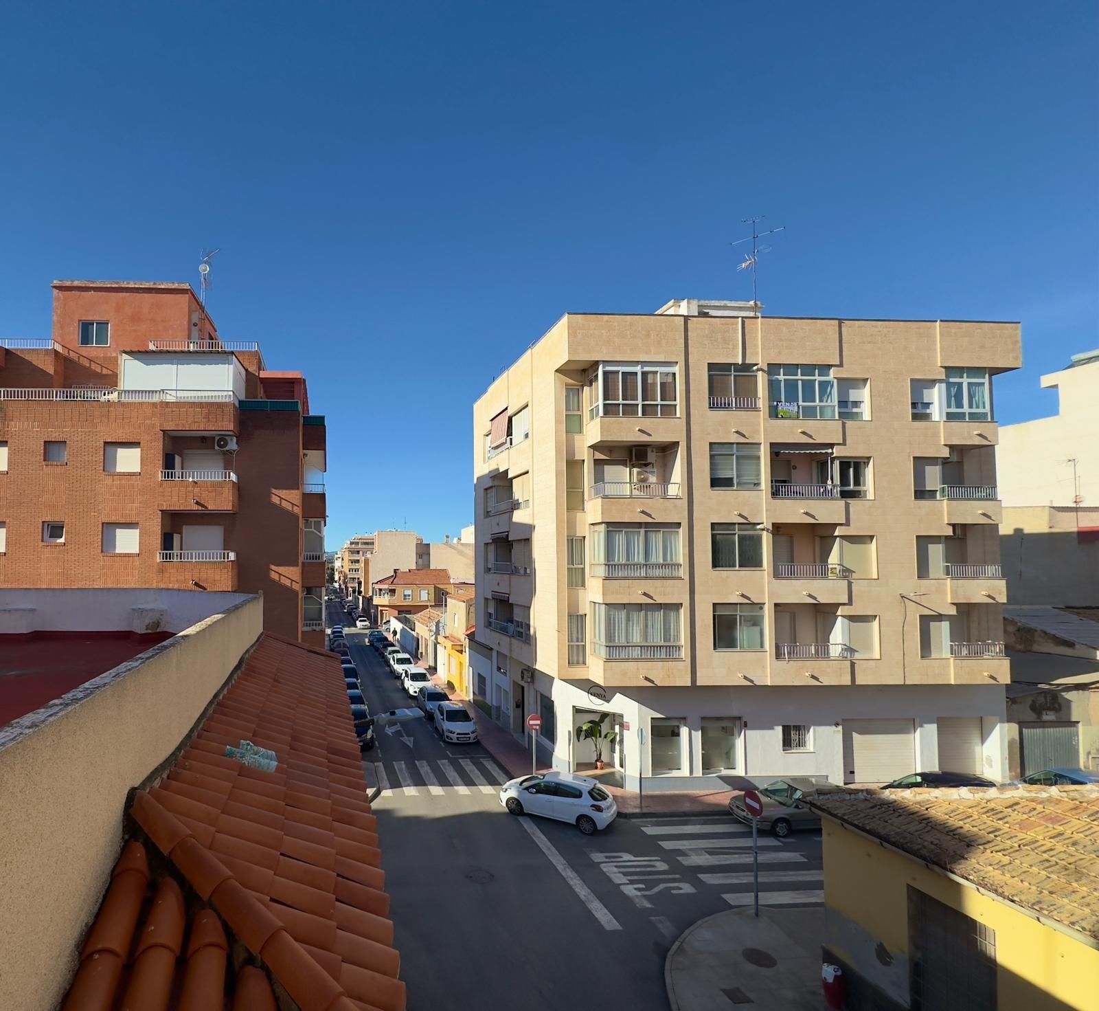 Bedroom in apartment for sale in Torrevieja