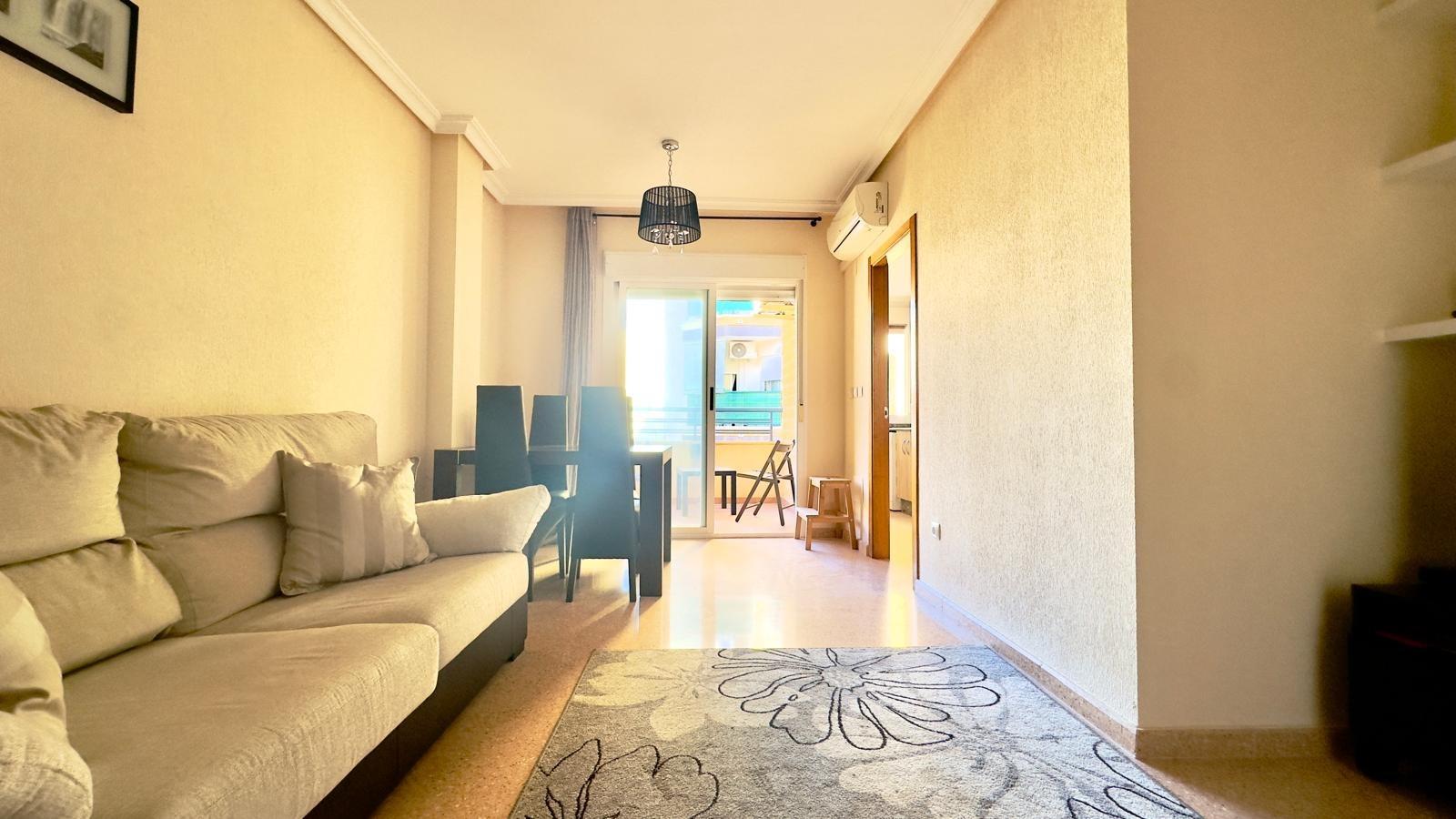 In the heart of Torrevieja, this apartment at 28 San Pascual Street offers a practical and urban lif