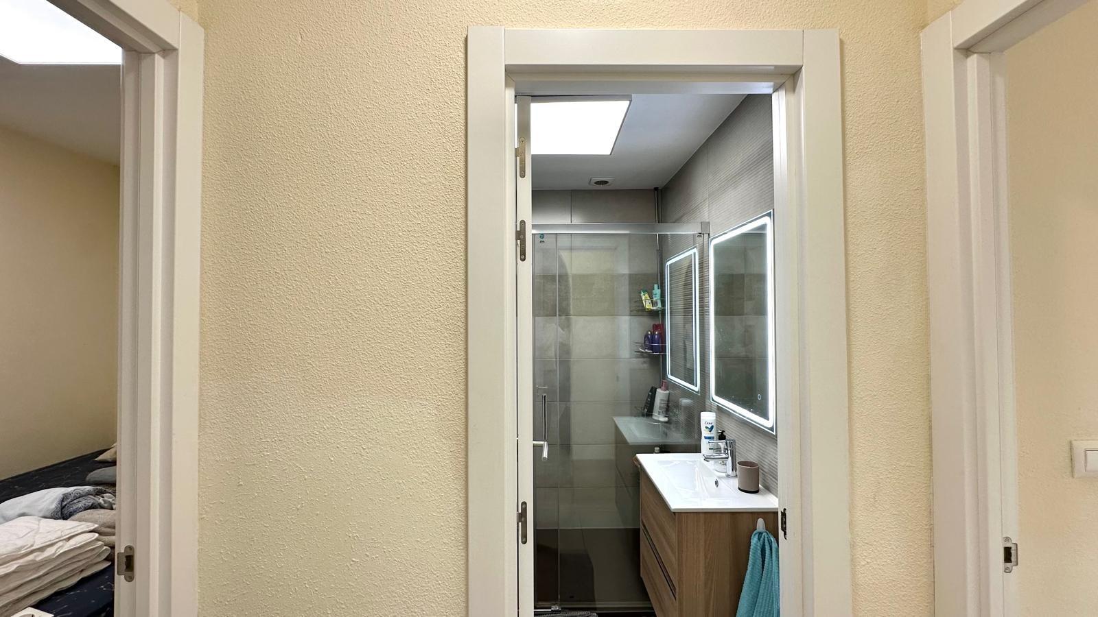 Bathroom in bungalow for sale in Torrevieja