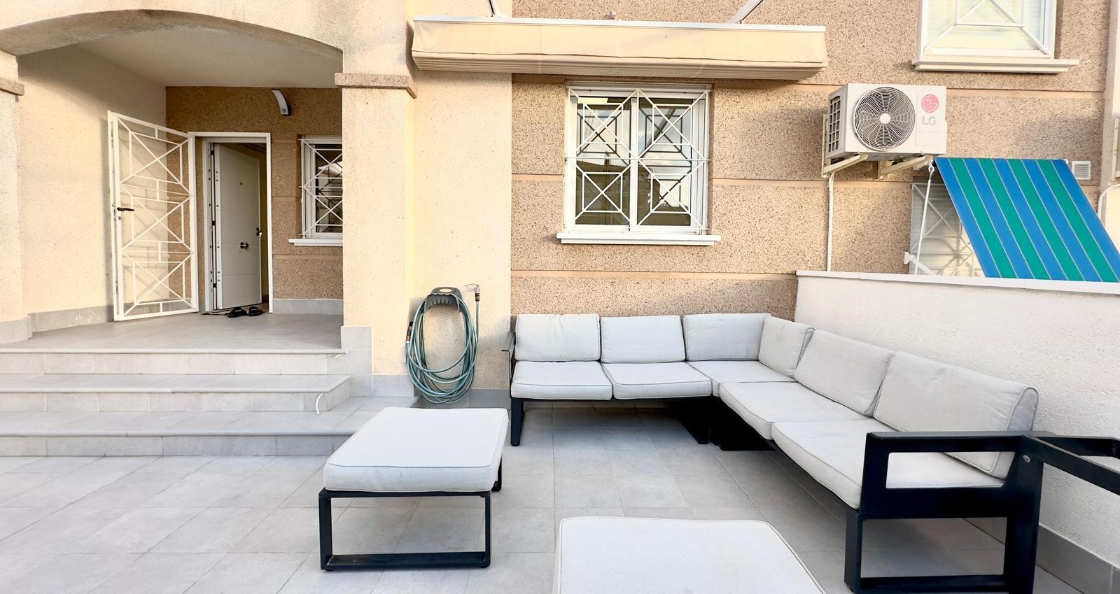 Dining area in bungalow for sale in Torrevieja