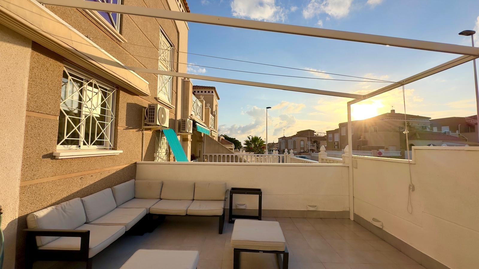 Bedroom in bungalow for sale in Torrevieja