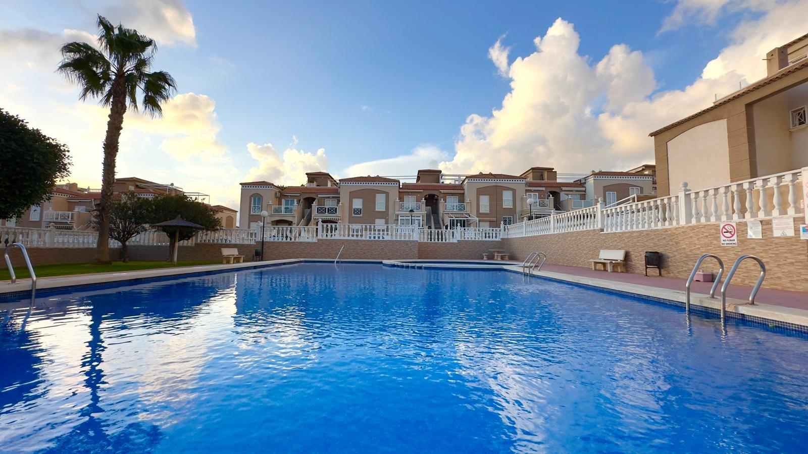 Master bedroom in bungalow for sale in Torrevieja