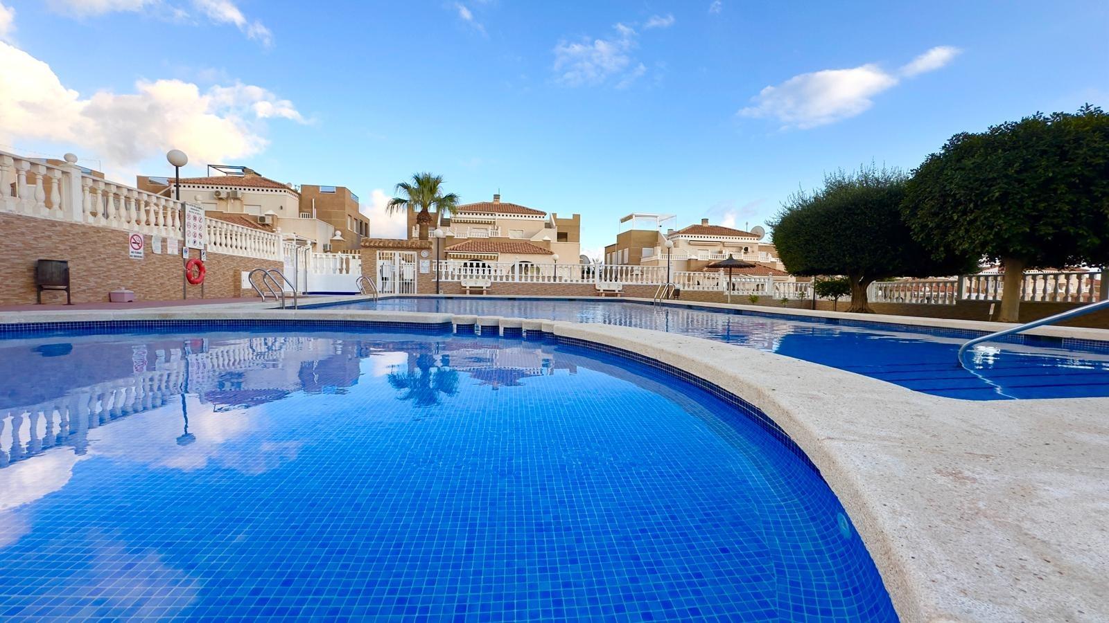 Terrace in bungalow for sale in Torrevieja