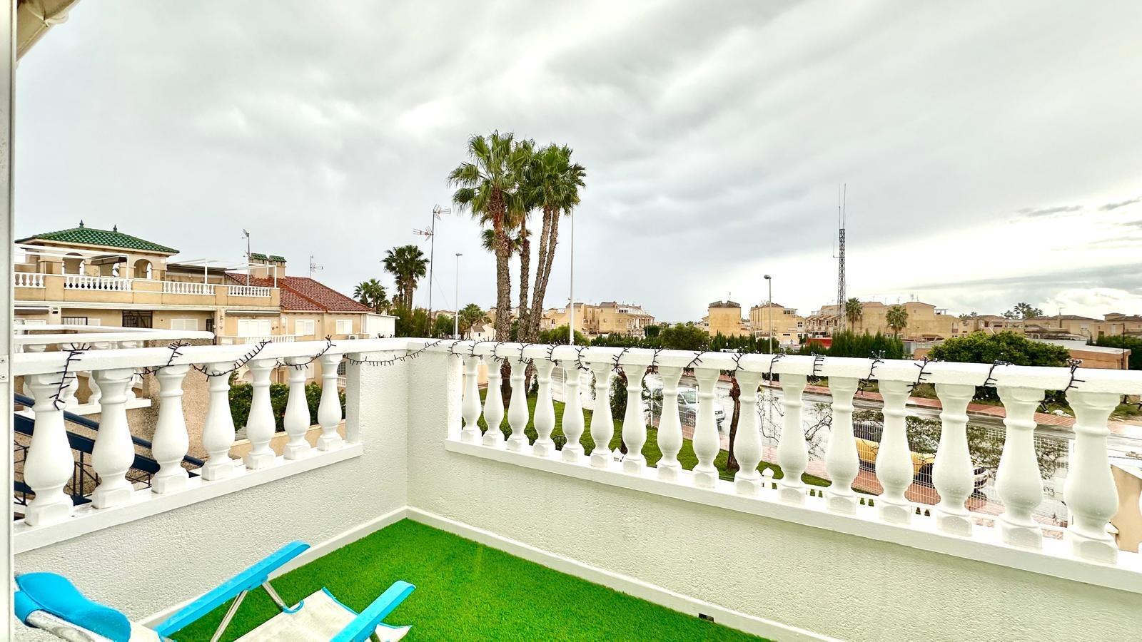 Kitchen in bungalow for sale in Orihuela Costa
