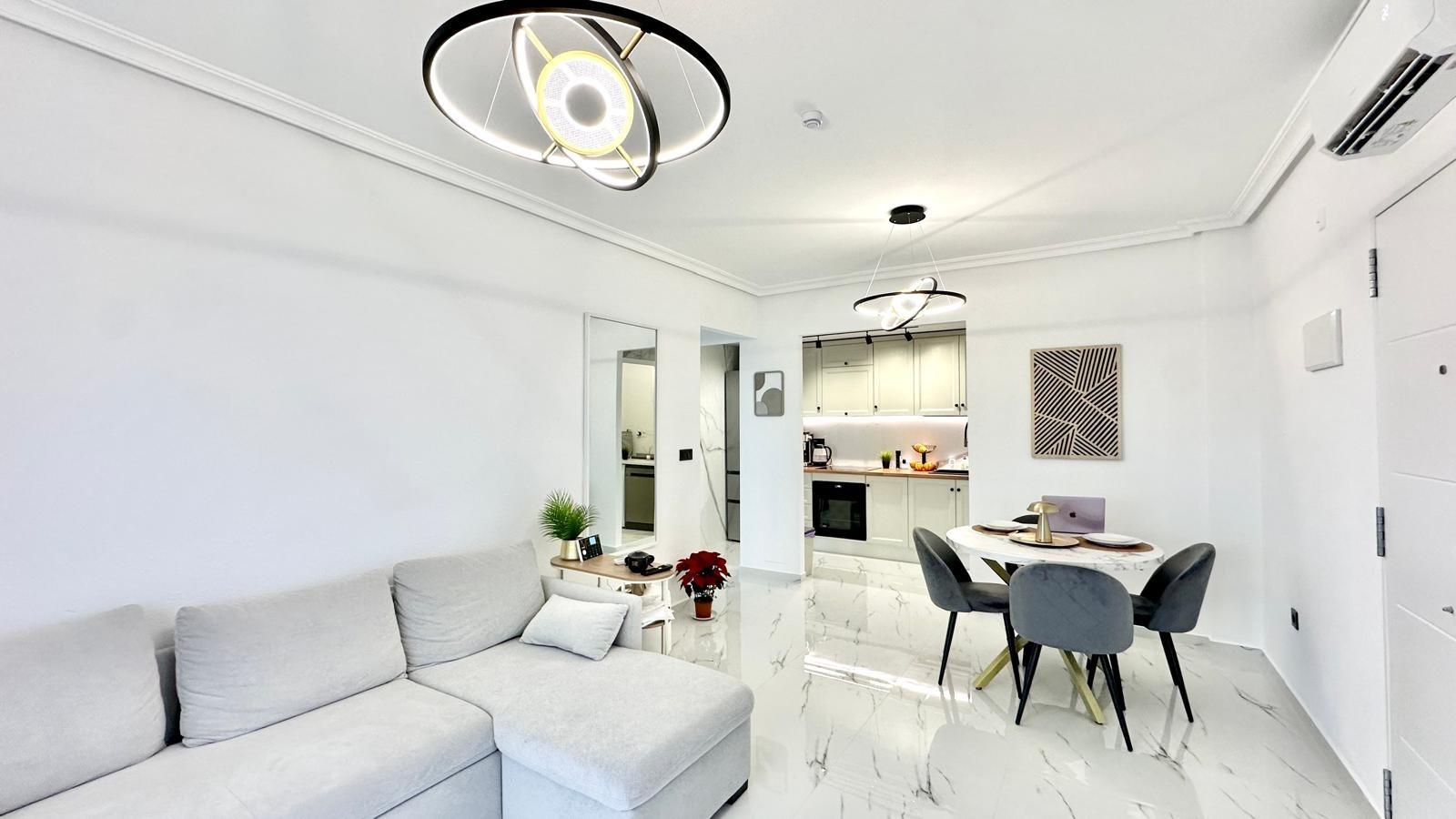 Garden in bungalow for sale in Orihuela Costa