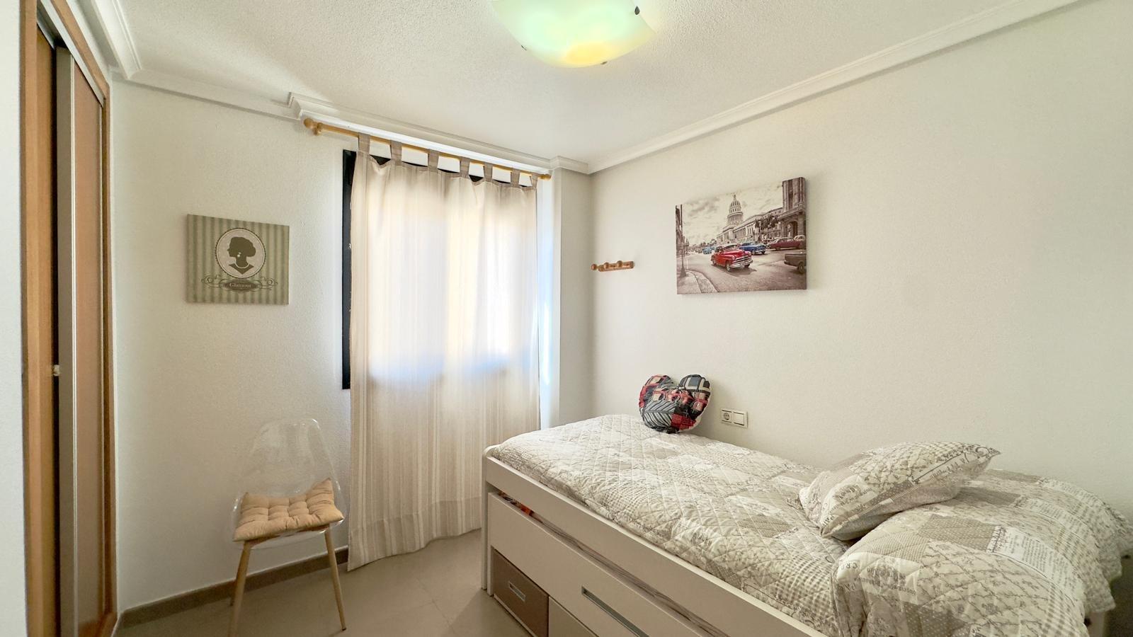 Terrace in apartment for sale in Torrevieja