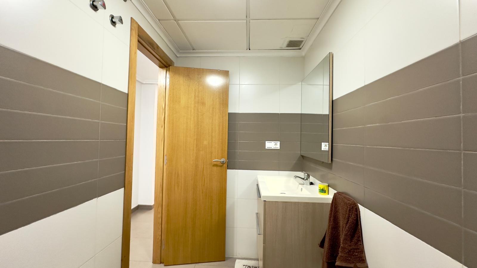 Master bedroom in apartment for sale in Torrevieja