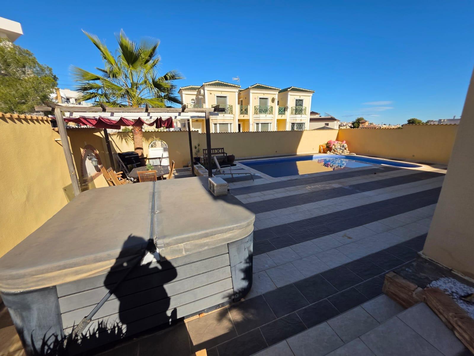 Living room in villa for sale in Orihuela Costa