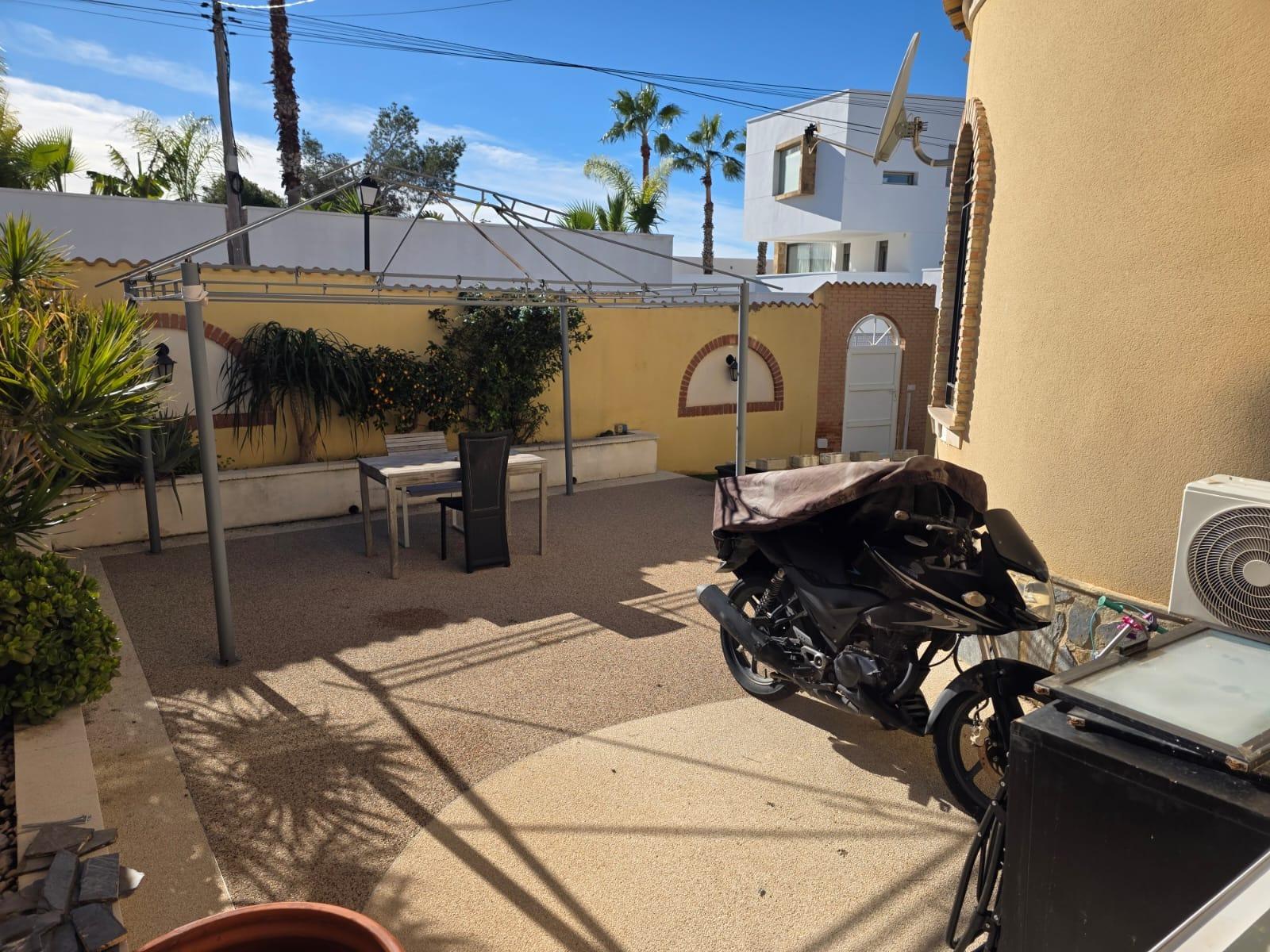 Dining area in villa for sale in Orihuela Costa