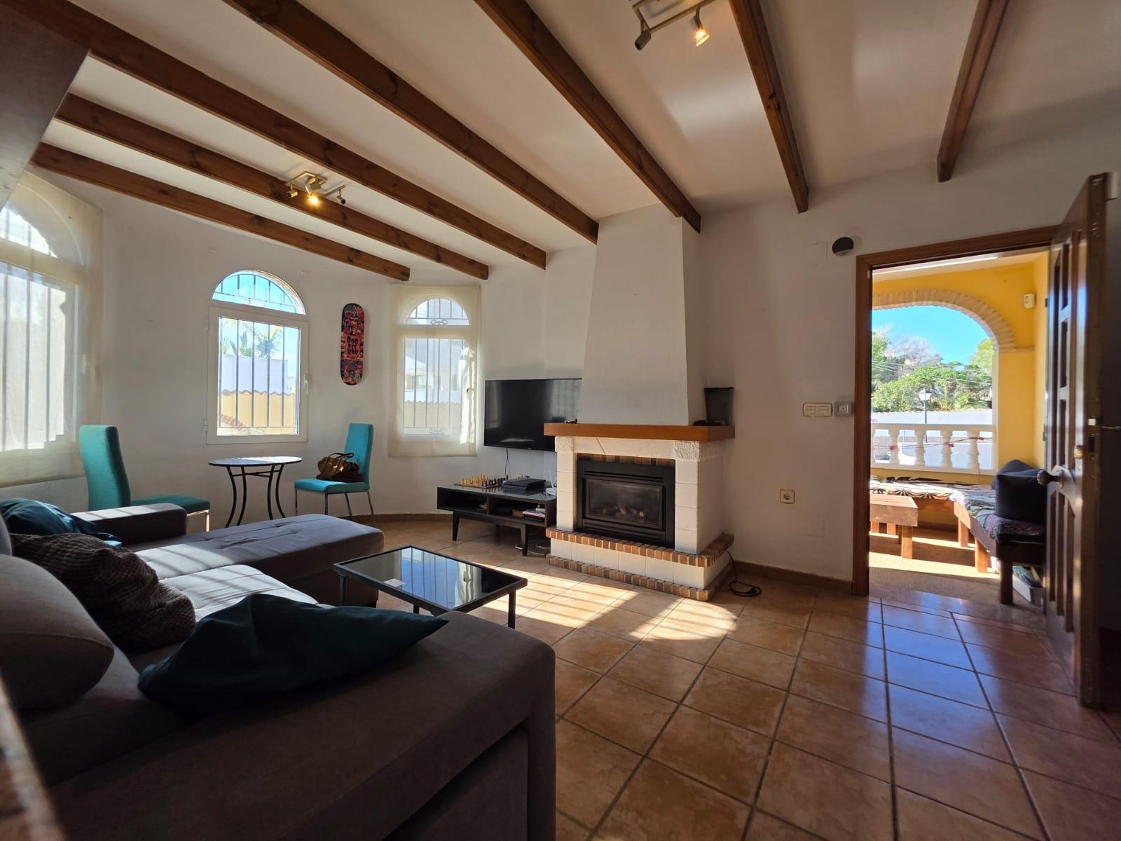 Garden in villa for sale in Orihuela Costa