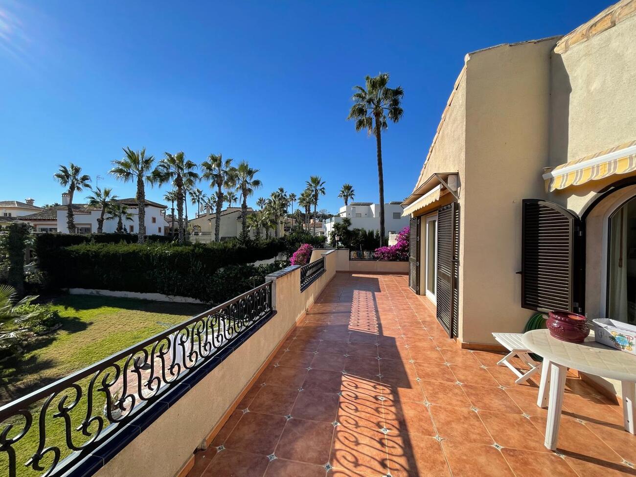 Exterior view in villa for sale in Villamartin