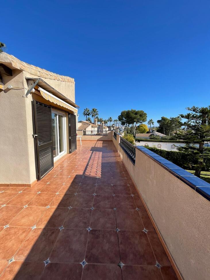 Living room in villa for sale in Villamartin