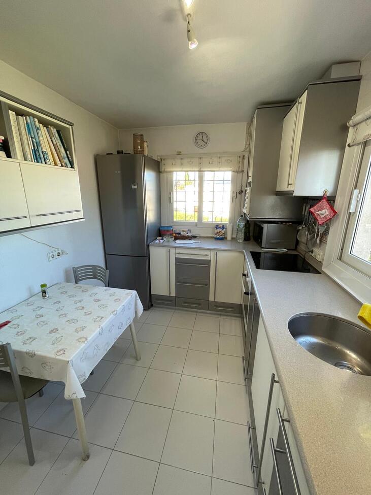 Dining area in villa for sale in Villamartin