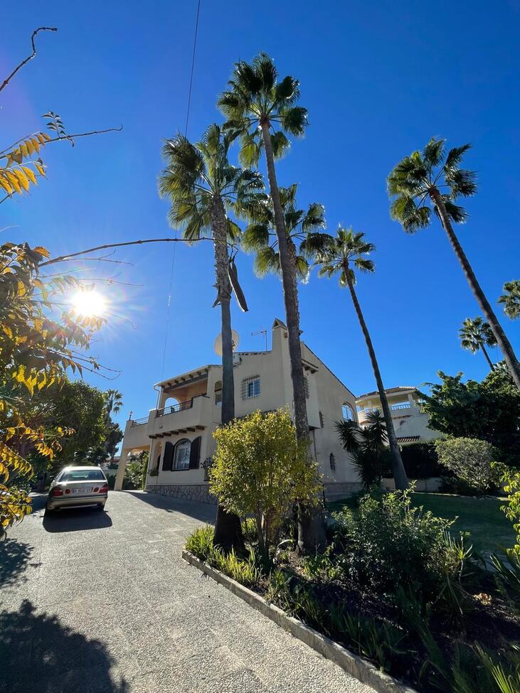 Exterior view in villa for sale in Villamartin