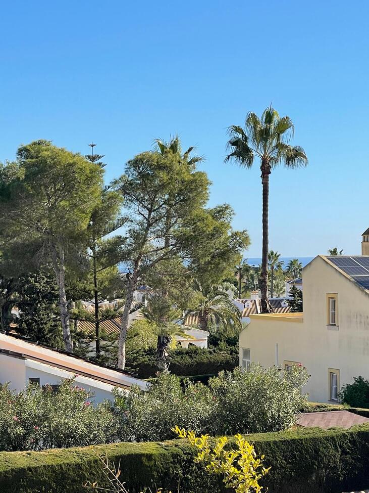 Bedroom in villa for sale in Villamartin
