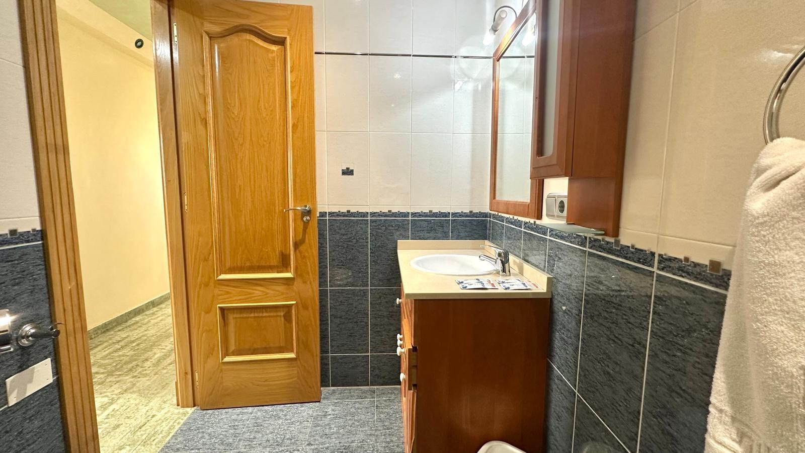 Bathroom in penthouse for sale in Torrevieja