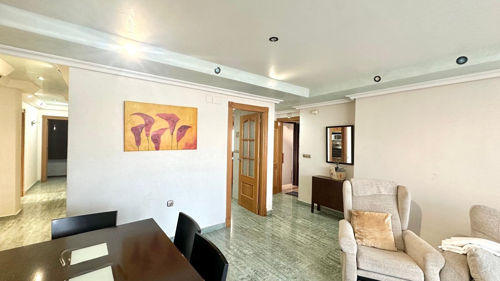 Penthouse 450 metres from the beach – bright, functional and in an excellent location This cosy pent