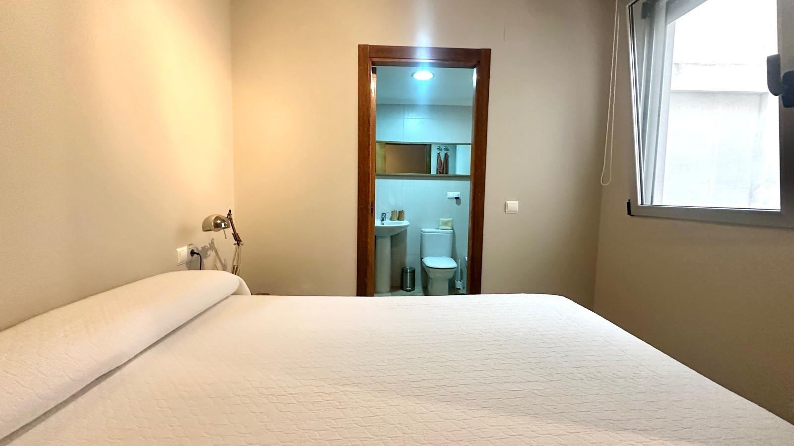 Bedroom in apartment for sale in Torrevieja