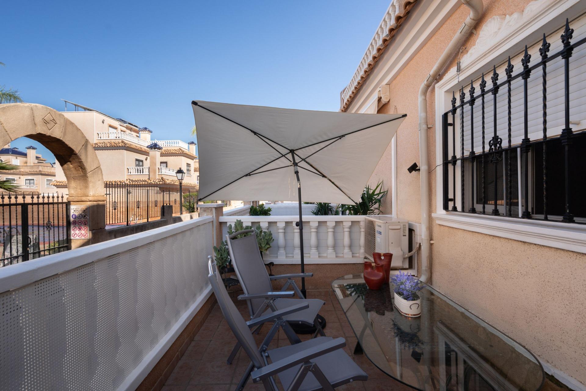 Located in the prestigious Villa Martín area, this elegant semi-detached house offers an exceptional