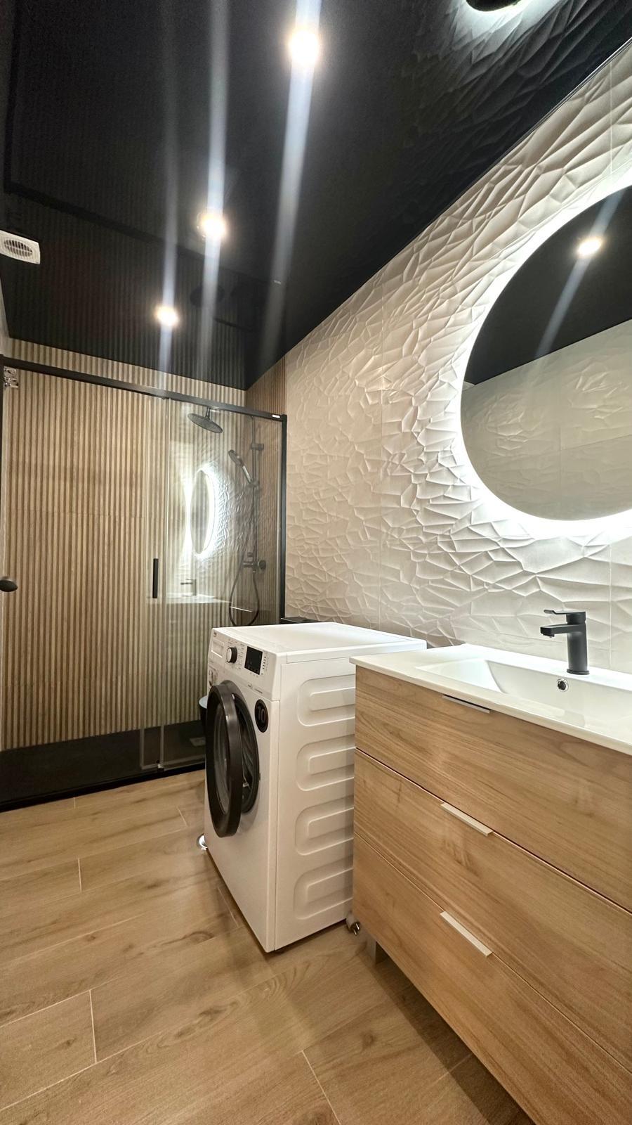 Master bedroom in apartment for sale in Torrevieja