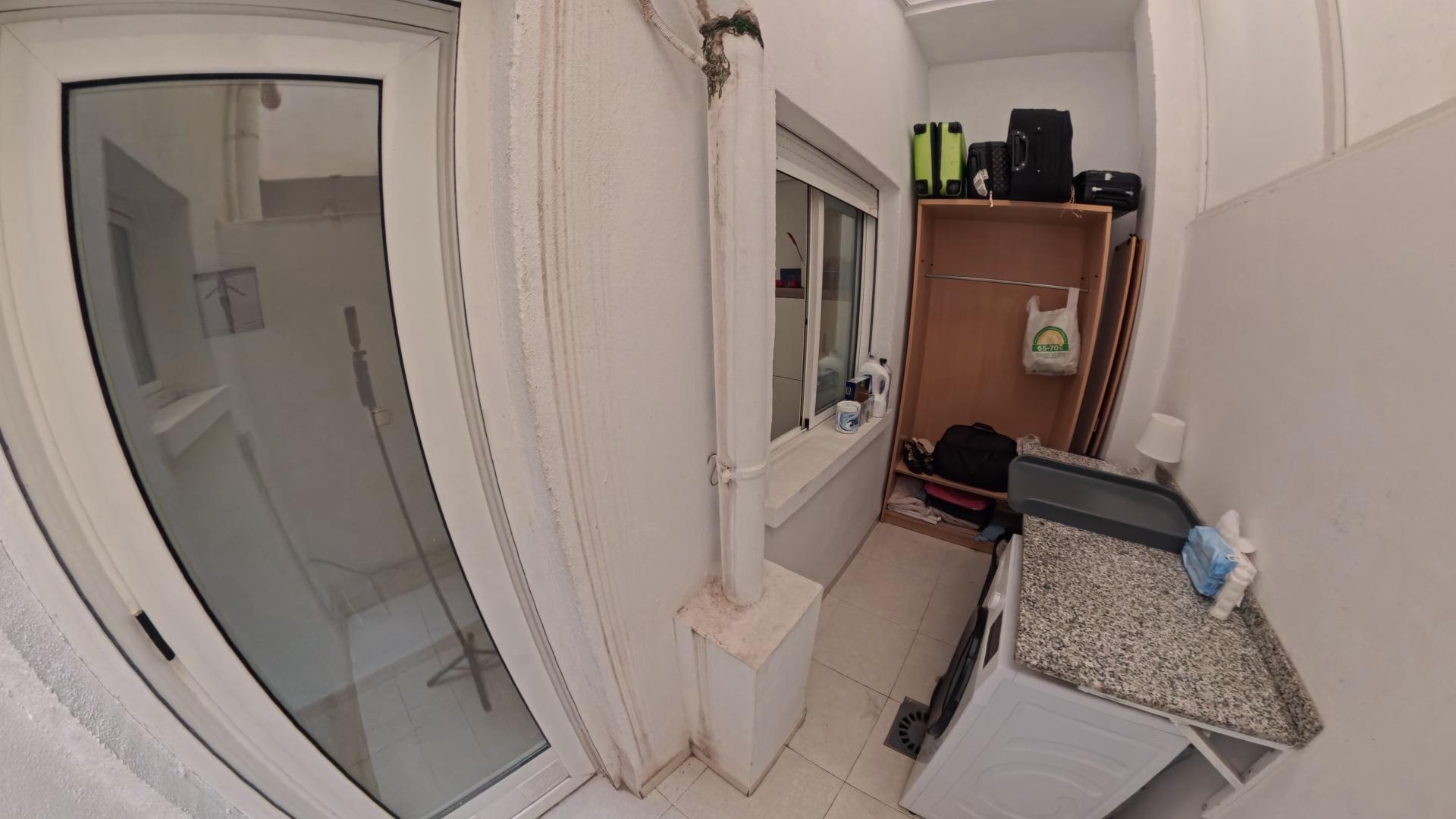 Bedroom in apartment for sale in Torrevieja