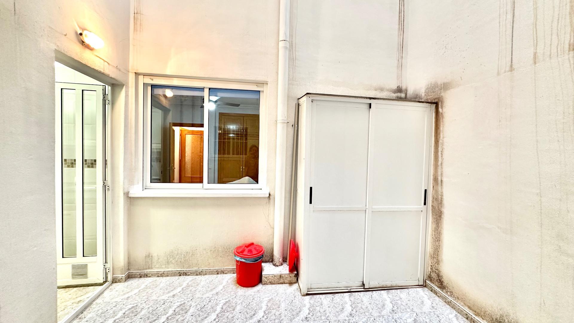 Master bedroom in apartment for sale in Torrevieja