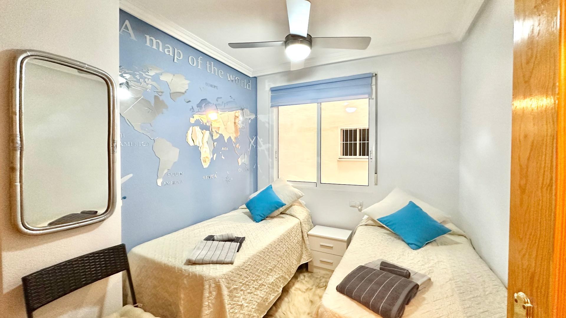 Master bedroom in apartment for sale in Torrevieja