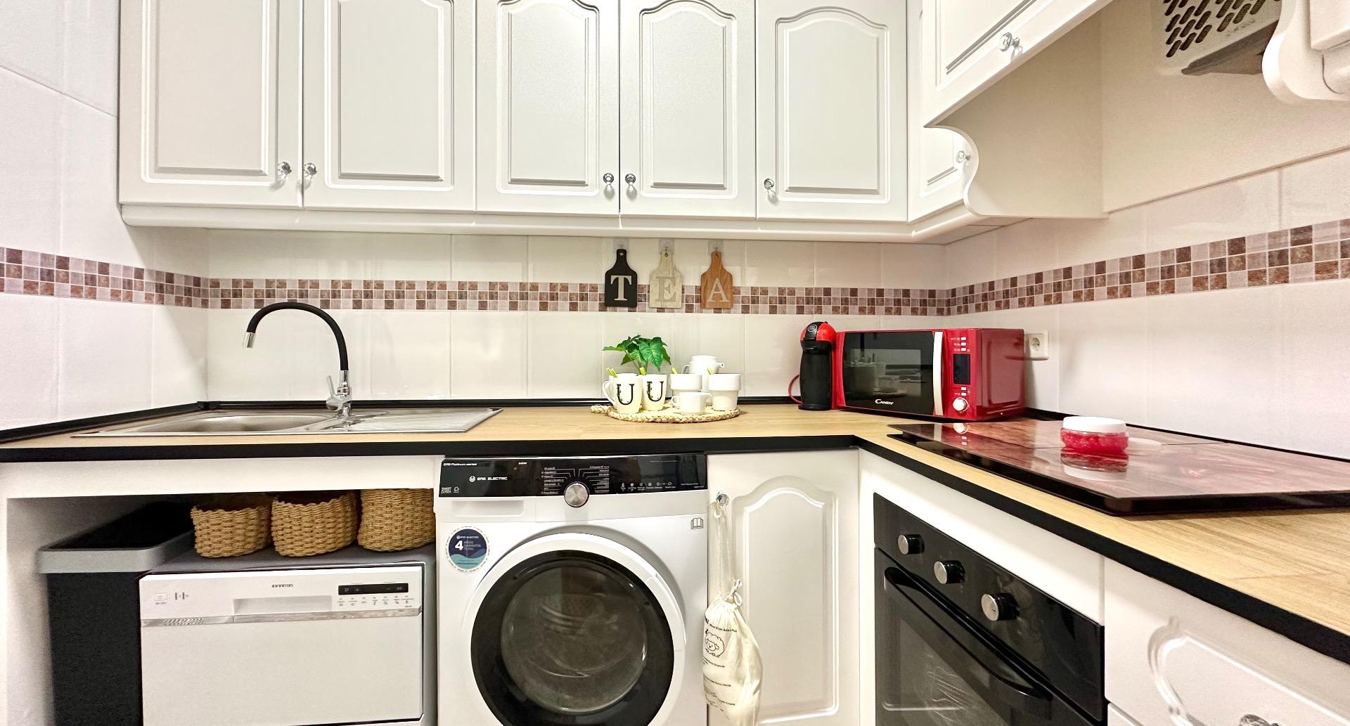 Terrace in apartment for sale in Torrevieja