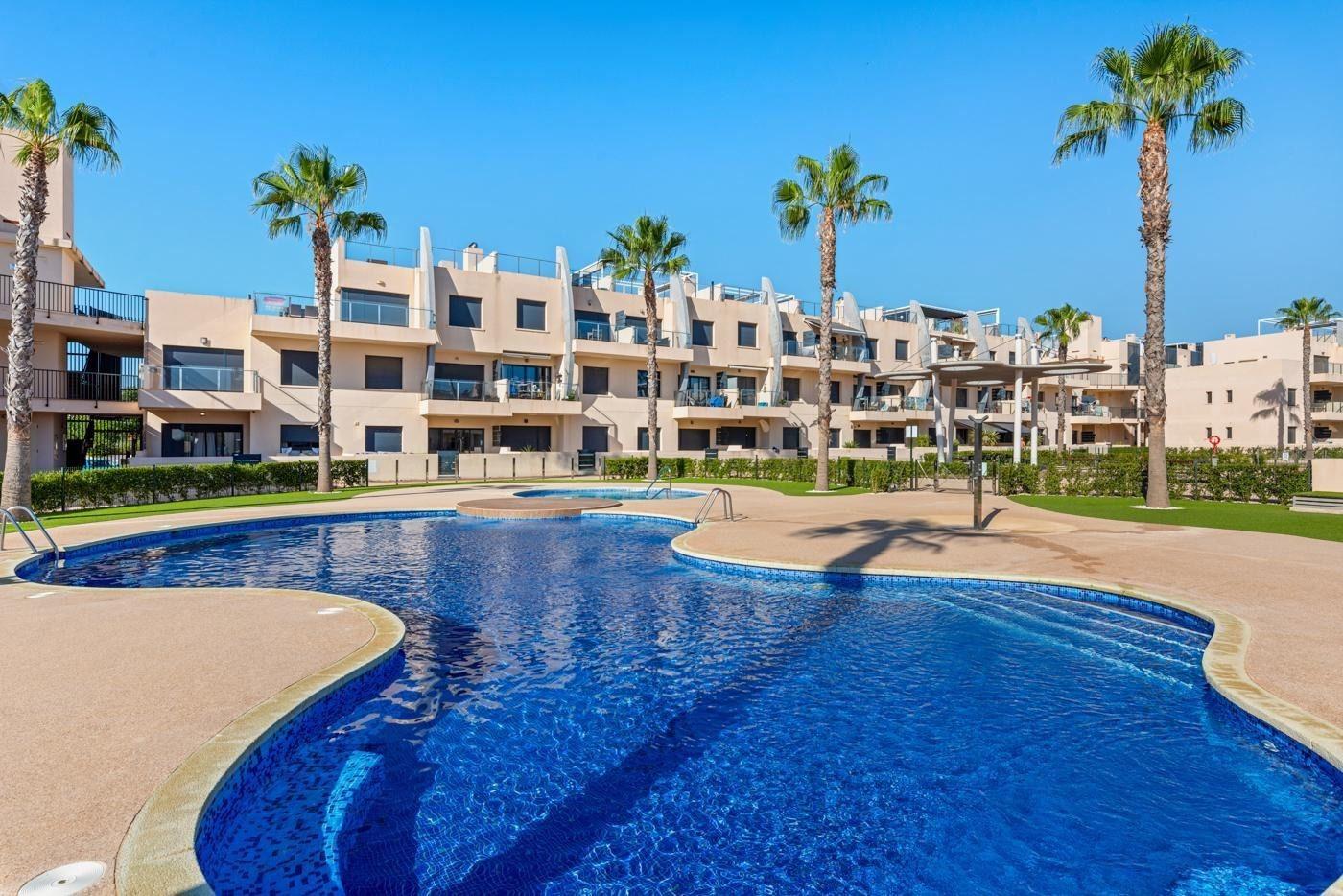 Kitchen in apartment for sale in Pilar de La Horadada