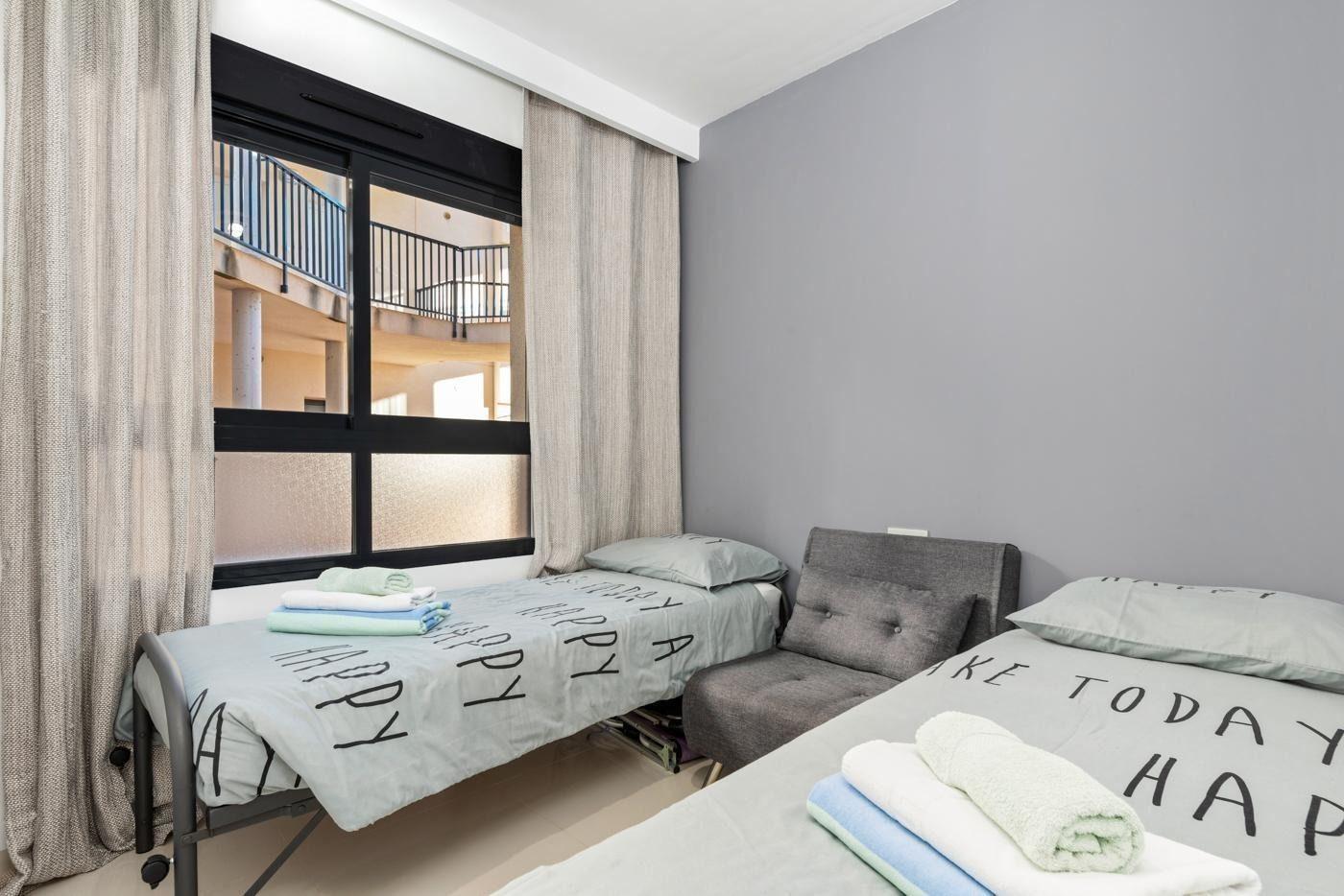 Bedroom in apartment for sale in Pilar de La Horadada