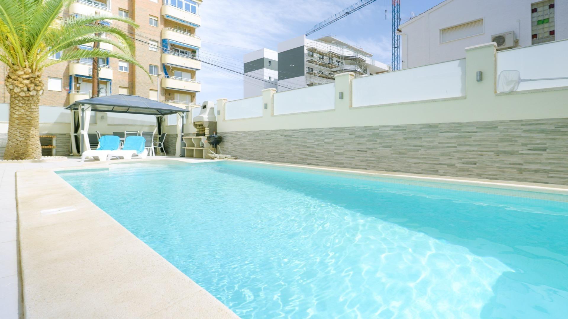 Bathroom in terraced for sale in Torrevieja