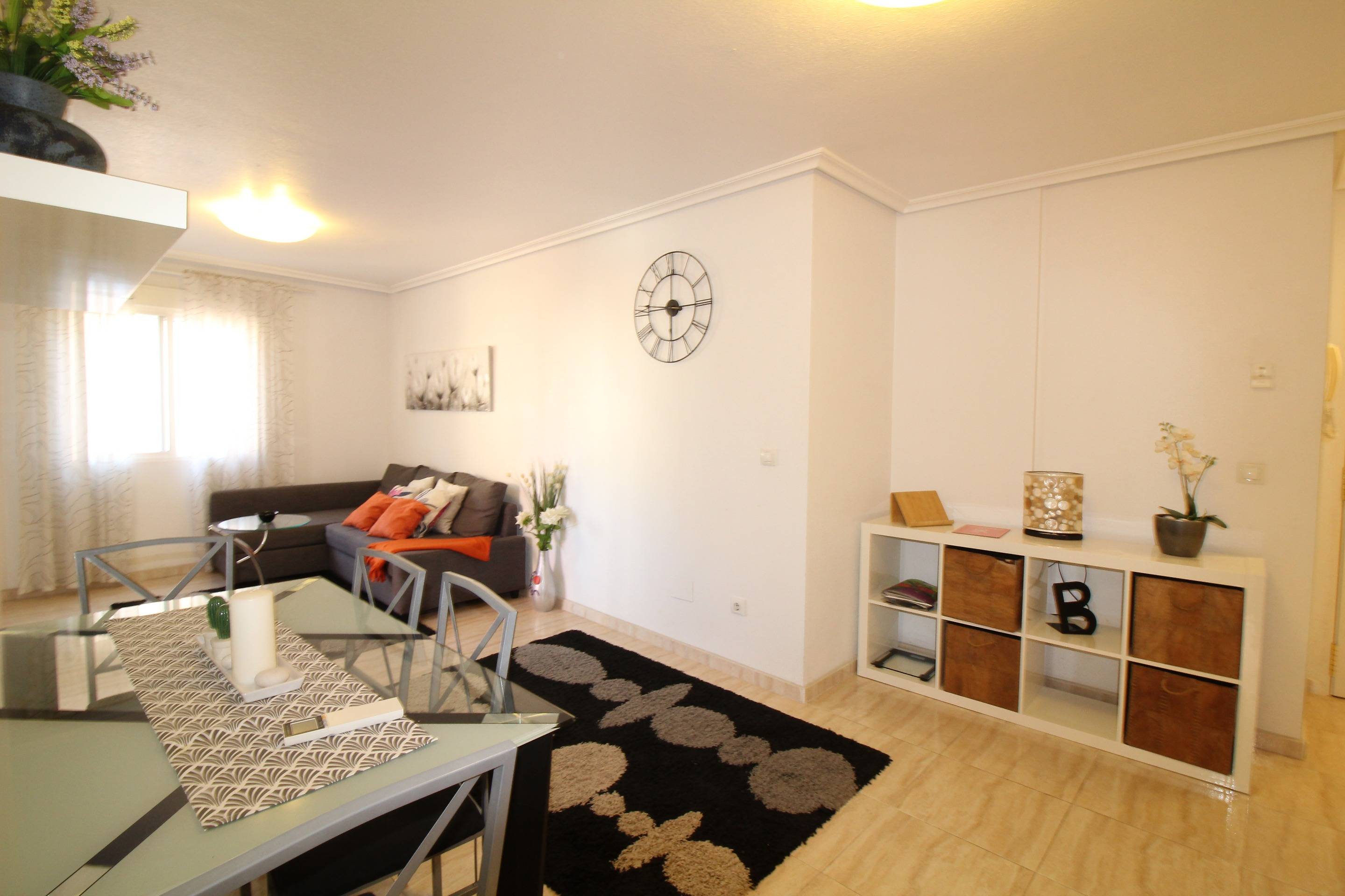 Kitchen in apartment for sale in Torrevieja